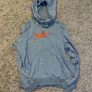 Women’s medium nike sweatshirt